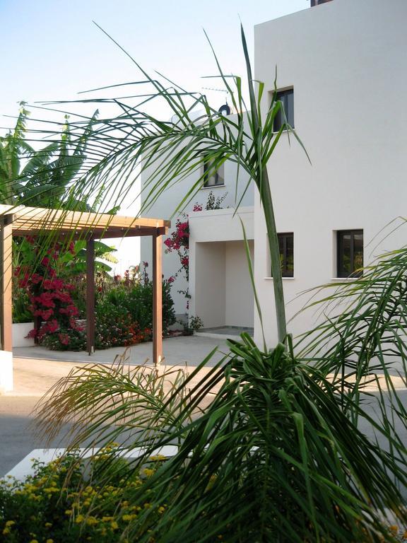 Aura Holiday Villas Paphos Bagian luar foto
