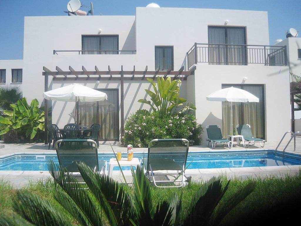 Aura Holiday Villas Paphos Bagian luar foto