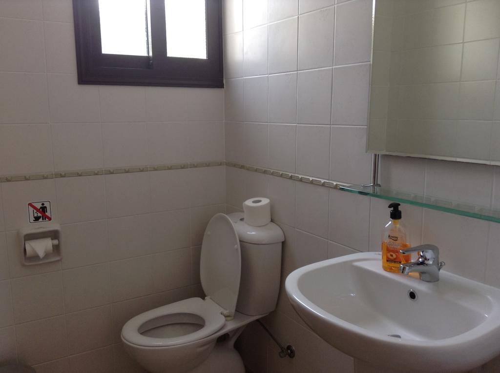 Aura Holiday Villas Paphos Ruang foto