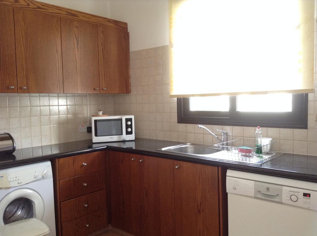 Aura Holiday Villas Paphos Ruang foto