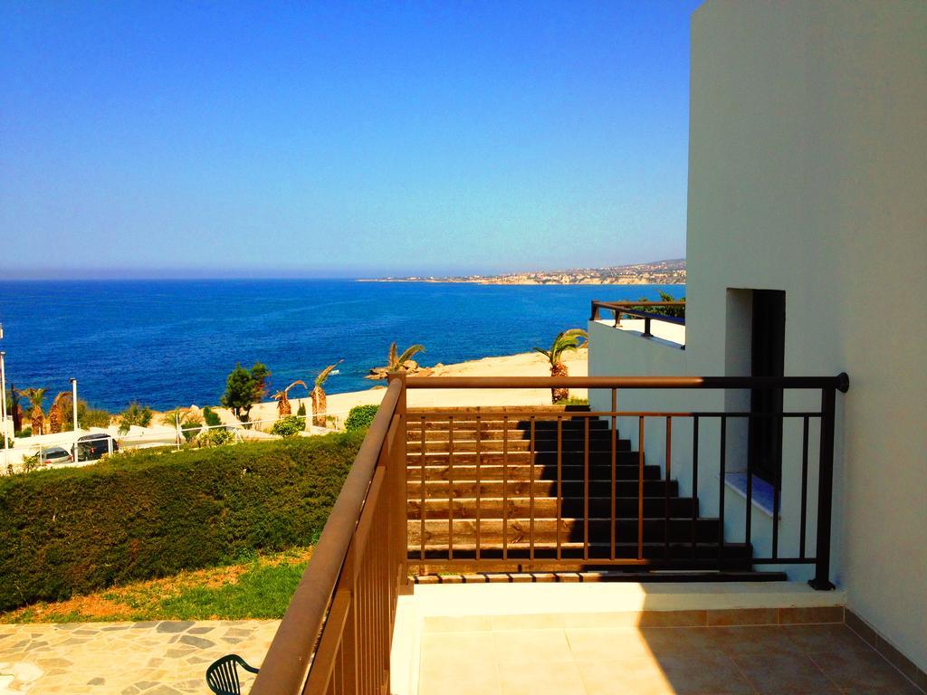 Aura Holiday Villas Paphos Bagian luar foto
