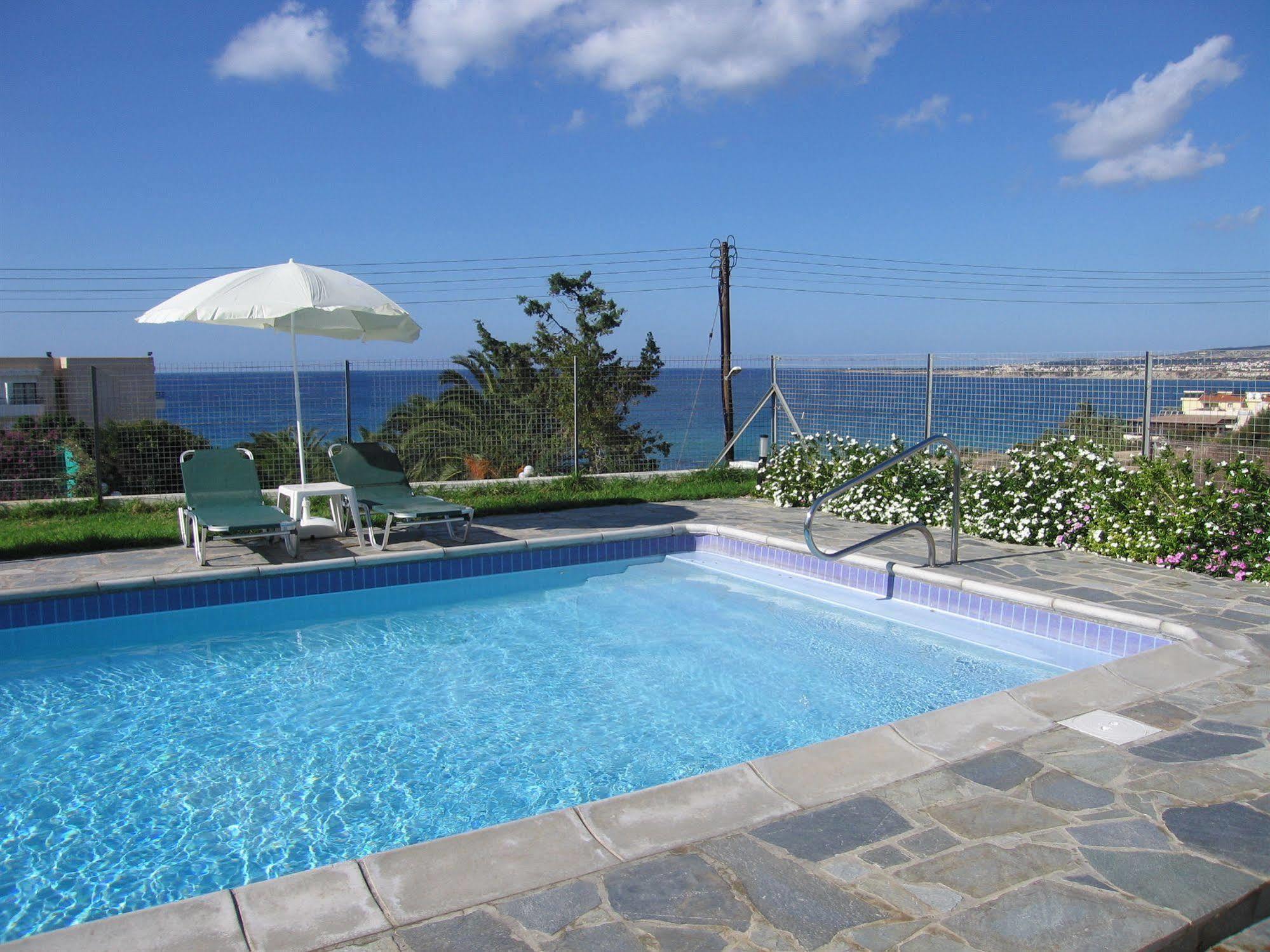 Aura Holiday Villas Paphos Bagian luar foto